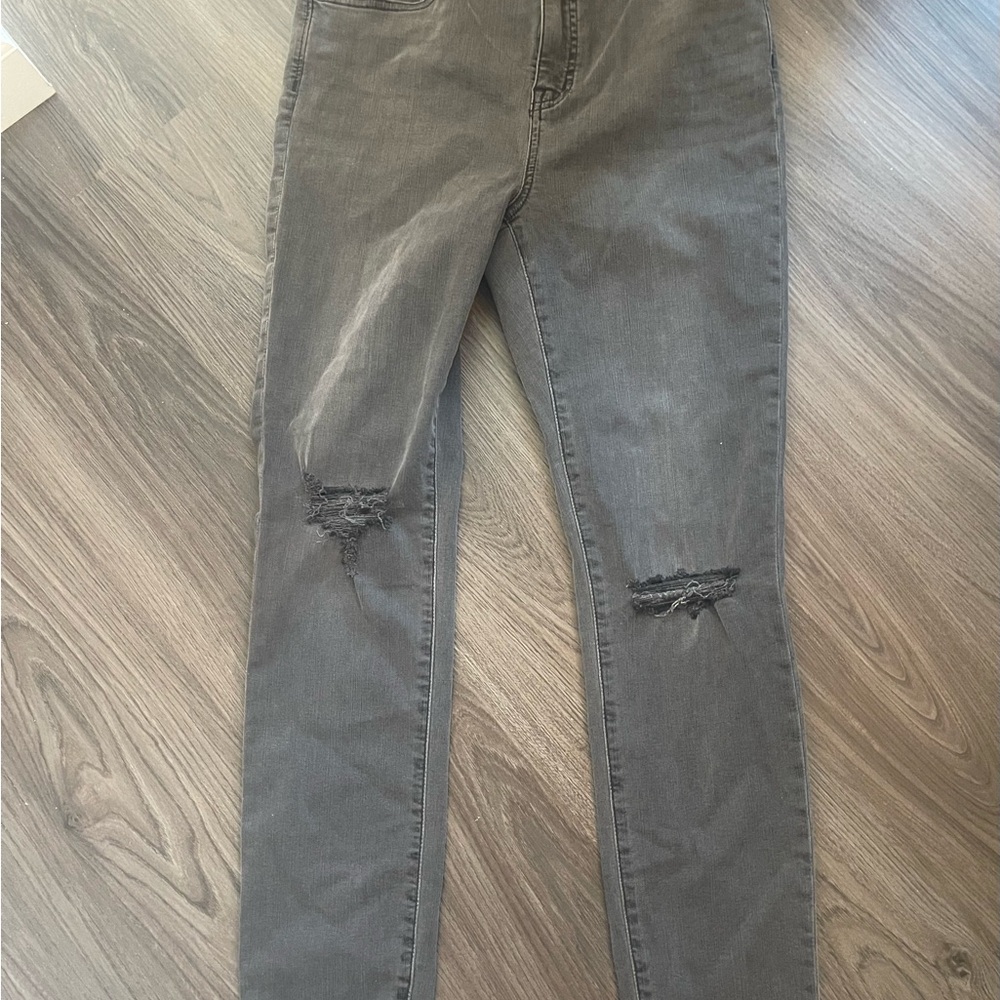 Madewell Gray Distressed Skinny Jeans New Size 28